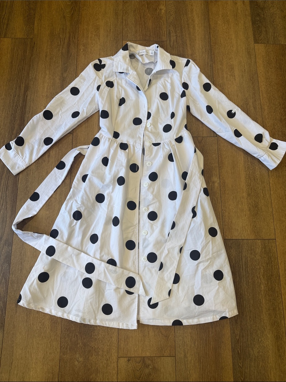 New York & Company White Polka Dot Button-Front Midi Dress with Belt. Size M